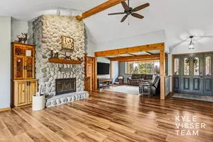 2420 Hylane Ct NE, Grand Rapids, MI 49505 - Photo 10