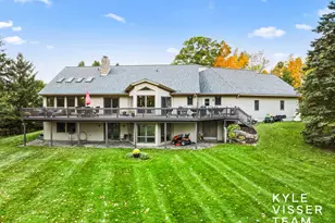 2420 Hylane Ct NE, Grand Rapids, MI 49505 - Photo 44