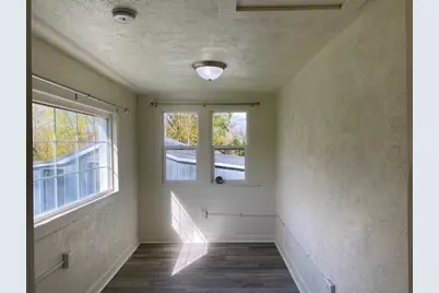 690 Upton Avenue, Springfield, MI 49037 - Photo 8