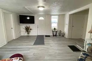 690 Upton Ave, Springfield, MI 49037 - Photo 6