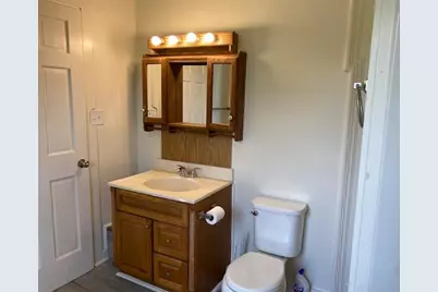 690 Upton Avenue, Springfield, MI 49037 - Photo 12