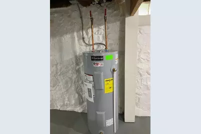 690 Upton Avenue, Springfield, MI 49037 - Photo 32