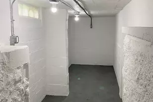 690 Upton Ave, Springfield, MI 49037 - Photo 34