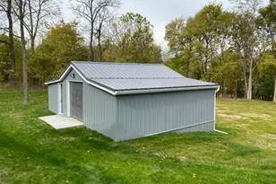 690 Upton Ave, Springfield, MI 49037 - Photo 38