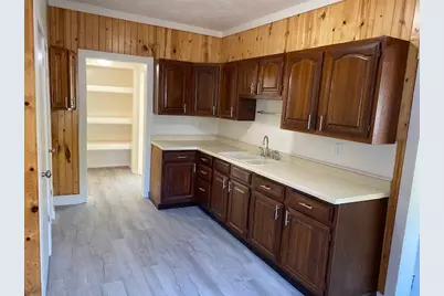 690 Upton Avenue, Springfield, MI 49037 - Photo 6