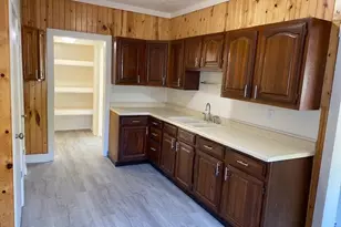 690 Upton Ave, Springfield, MI 49037 - Photo 6