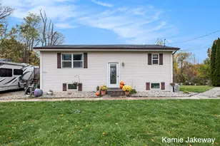 8395 McArthur Ave NE, Belding, MI 48809 - Photo 6