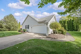 4747 Woodside Dr, Buchanan, MI 49107 - Photo 4