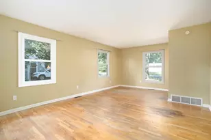226 Morningside Dr, Battle Creek, MI 49015 - Photo 8