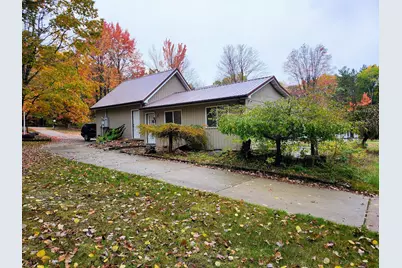 108 Deerwood Court, Roscommon, MI 48653 - Photo 32