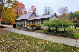 108 Deerwood Ct, Roscommon, MI 48653 - Photo 32
