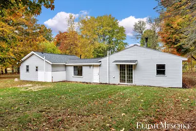 5760 Sunfish Lake Avenue NE, Rockford, MI 49341 - Photo 22