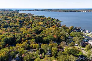 1340 S Shore Dr, Holland, MI 49423 - Photo 34