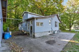 1340 S Shore Dr, Holland, MI 49423 - Photo 24