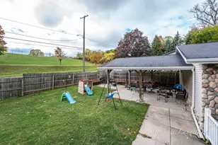 503 Rich St, Ionia, MI 48846 - Photo 38