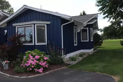 203 Baden Place, Fremont, MI 49412 - Photo 4