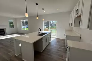 1027 Rebecca St, Marshall, MI 49068 - Photo 32