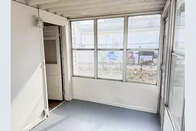 21345 Inkster Road, Farmington, MI 48336 - Photo 20