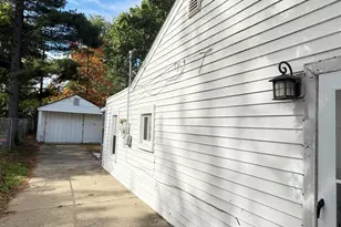 21345 Inkster Rd, Farmington, MI 48336 - Photo 2