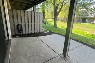 1054 Bristol Ct, Northville, MI 48167 - Photo 58