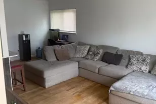 2490 Pinetree Dr, Trenton, MI 48183 - Photo 4