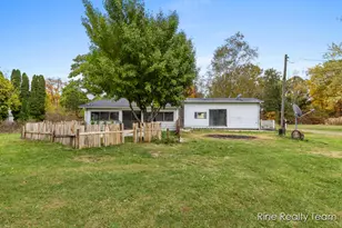 876 N Briggs Rd, Quincy, MI 49082 - Photo 14