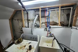 4800 Yorkshire Rd, Detroit, MI 48224 - Photo 20