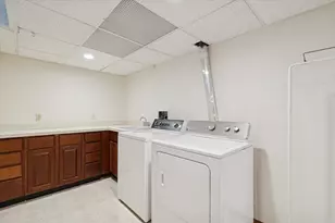 16252 Country Knoll Dr, Northville, MI 48168 - Photo 48