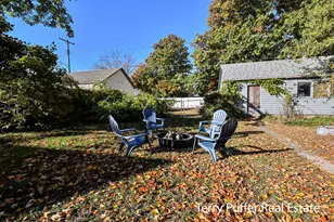 305 N Robert St, Ludington, MI 49431 - Photo 34