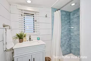 305 N Robert St, Ludington, MI 49431 - Photo 18