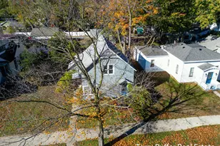 305 N Robert St, Ludington, MI 49431 - Photo 38