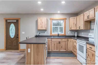 11256 S Roby Lake Drive, Baldwin, MI 49304 - Photo 10