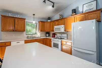 11037 Skyway Lane, Allendale, MI 49401 - Photo 14