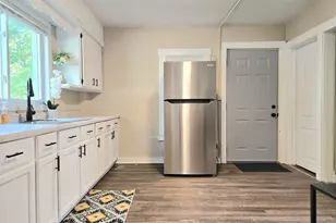 1752 Wood St, Muskegon, MI 49442 - Photo 18