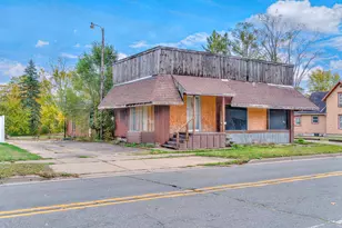 1011 Lansing Ave, Jackson, MI 49202 - Photo 1