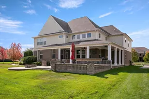 3003 Lankford Ln, Commerce Township, MI 48390 - Photo 8