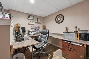 4738 Summer Ridge Dr, Howell, MI 48843 - Photo 32