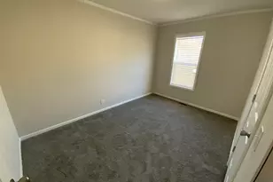 3635 Hawthorn Dr, Jackson, MI 49201 - Photo 8