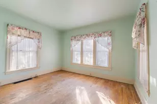 1217 1st St, Jackson, MI 49203 - Photo 20