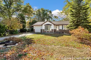 1963 Kregel Ave, Muskegon, MI 49442 - Photo 2