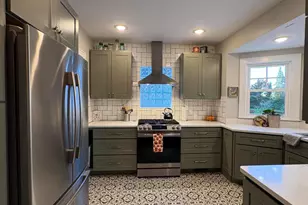 2347 Jefferson Dr SE, Grand Rapids, MI 49507 - Photo 10