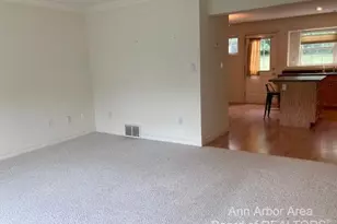 1023 Bluestem Ln, Ann Arbor, MI 48103 - Photo 4