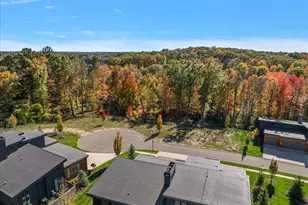 6554 Round Hill Ct SE, Grand Rapids, MI 49546 - Photo 6