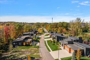6574 Round Hill Ct SE, Grand Rapids, MI 49546 - Photo 10