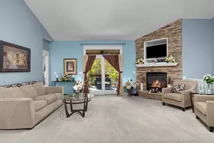 578 Melissa Ct NE, Comstock Park, MI 49321 - Photo 8