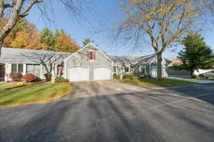 17850 Bramer Ln, Spring Lake, MI 49456 - Photo 2