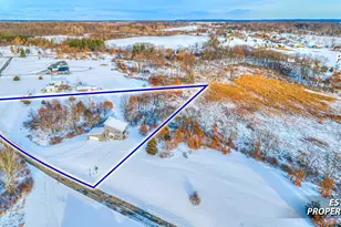 6835 S Price Lake Dr, Jackson, MI 49201 - Photo 2