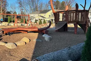 301 Vista Green Dr, Holland, MI 49423 - Photo 10