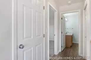 634 Wilshire Ct, Holland, MI 49423 - Photo 14