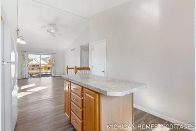 634 Wilshire Court, Holland, MI 49423 - Photo 6